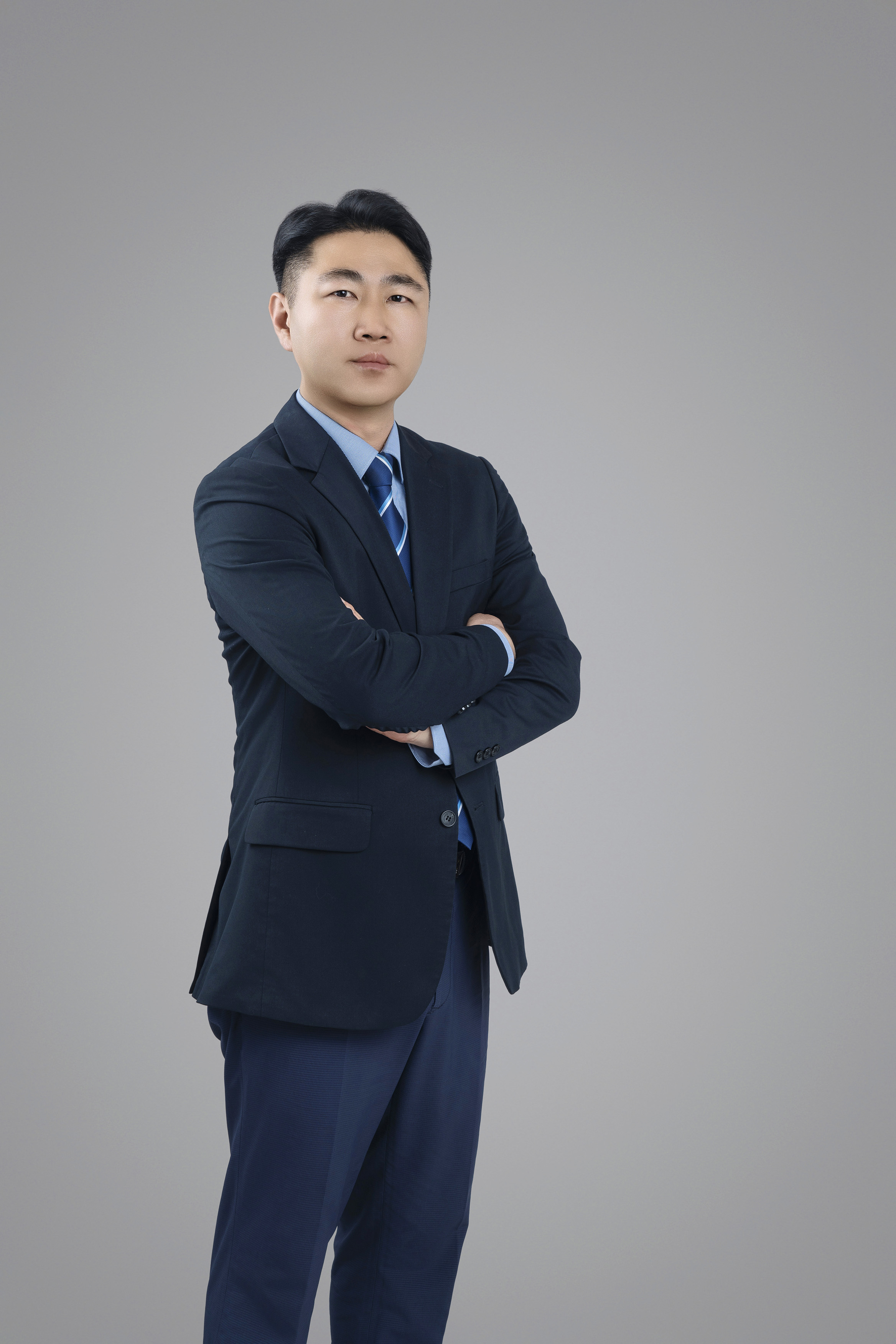 한정운